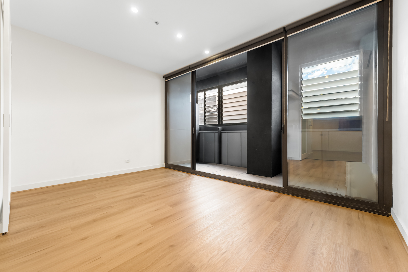 Engineered Oak Flooring Installation Service