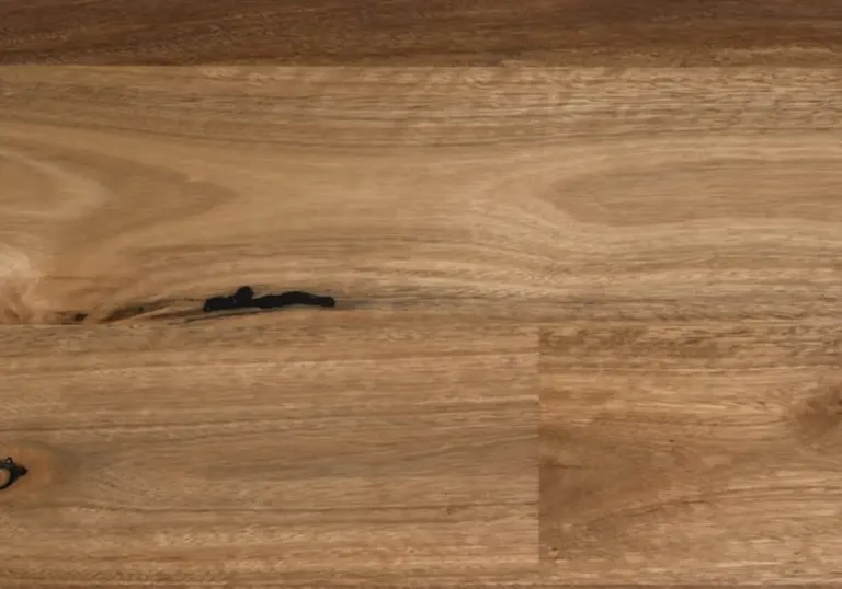 Spotted Gum / Matte Brushed 地板